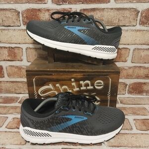Pre-owned 2022 Brooks Addiction GTS-15